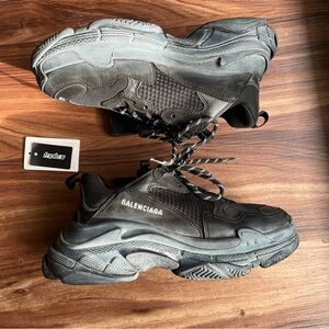 Balenciaga Black Sneakers with Chunky Midsole 43